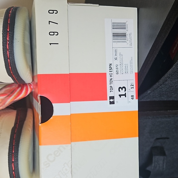 ESPN 1979 Adidas - Picture 2 of 11